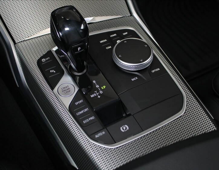 BMW Řada 3 18