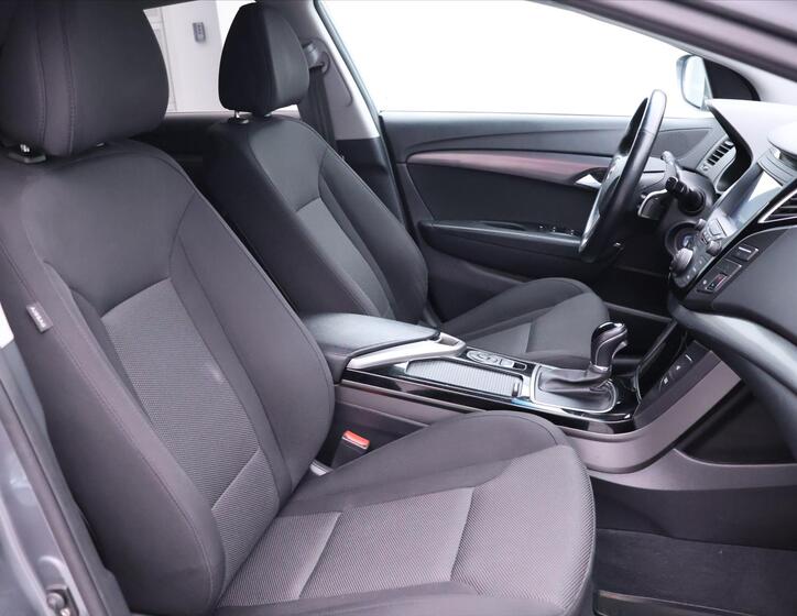 Hyundai i40 14