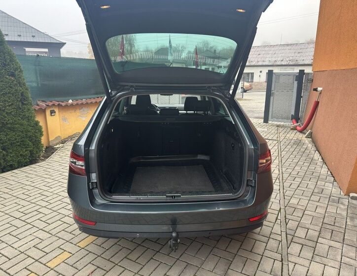 Škoda Superb 6