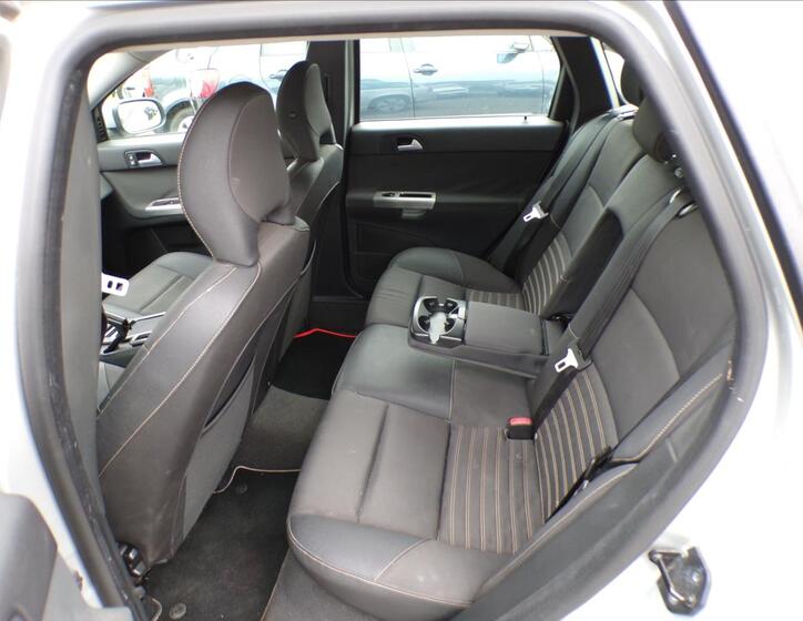 Volvo V50 14