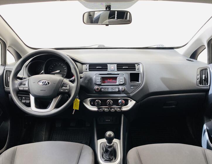 KIA Rio 9