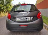 Peugeot 208 4