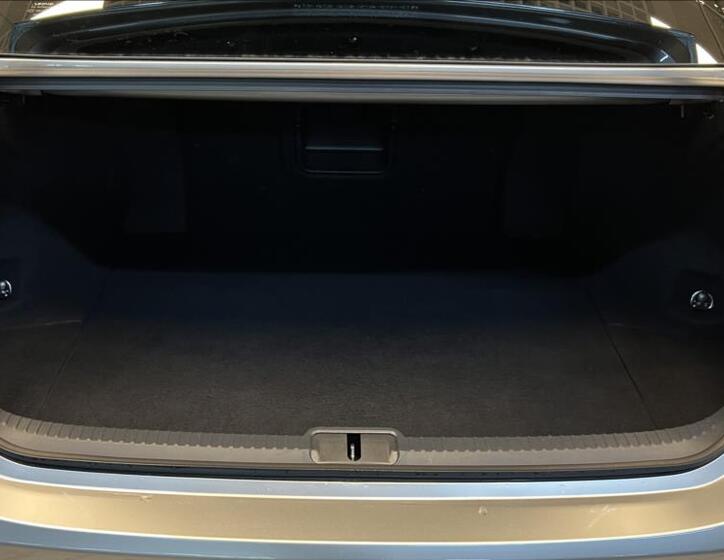 Lexus ES 300h 9
