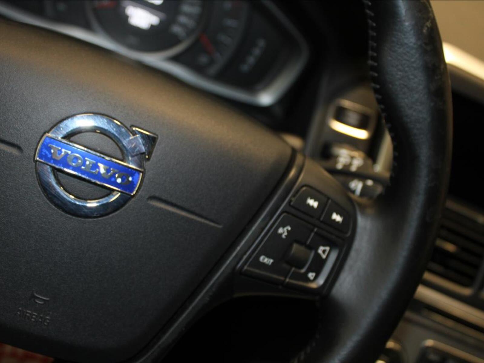 Volvo XC60 32