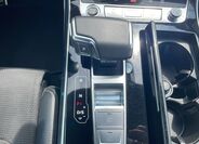 Audi Q8 20
