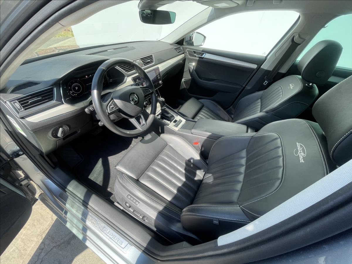 Škoda Superb