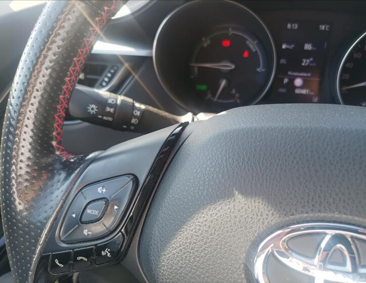 Toyota C-HR 12