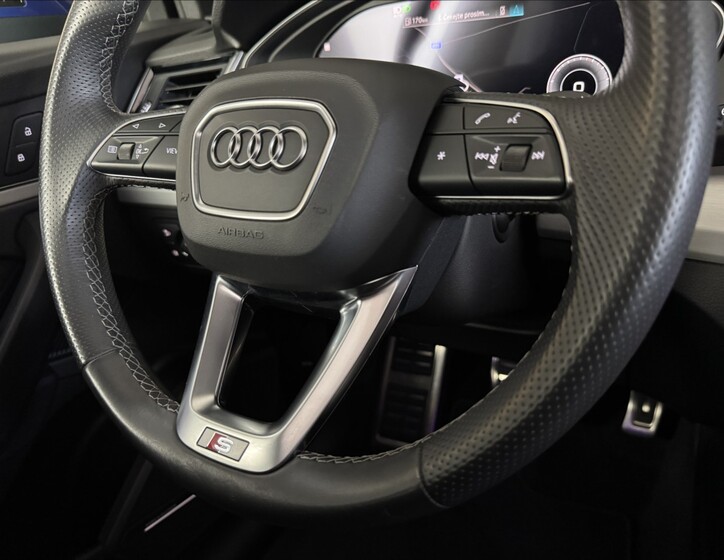 Audi SQ5 48
