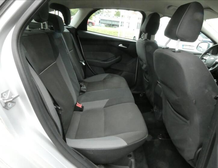 Ford Focus 21