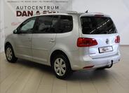 Volkswagen Touran 6