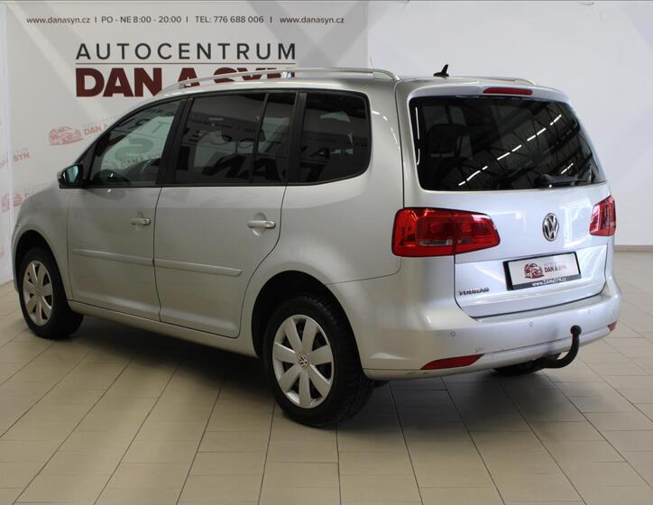 Volkswagen Touran 6