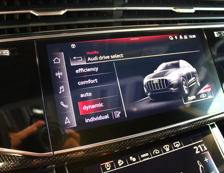 Audi SQ8 21