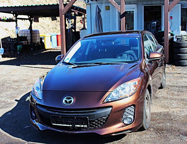 Mazda 3 1