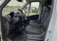 Toyota ProAce 9