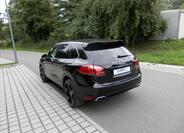 Porsche Cayenne 7