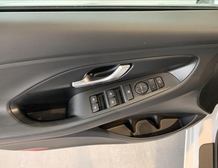 Hyundai i30 26