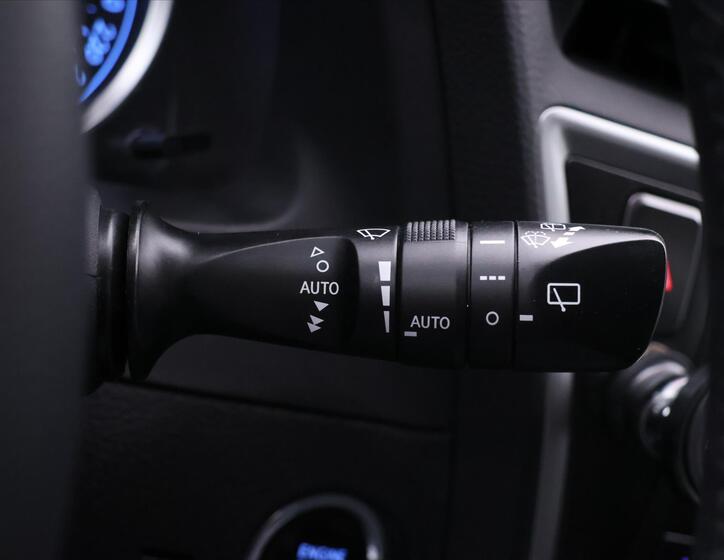 Toyota Auris 18