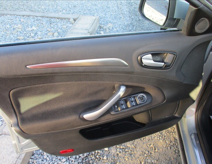 Ford Mondeo 13