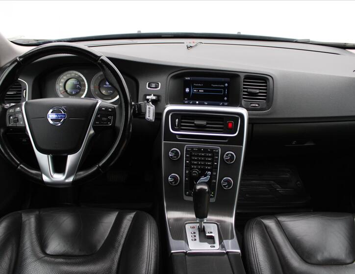 Volvo S60 13