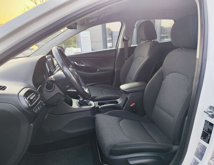 Hyundai i30 13