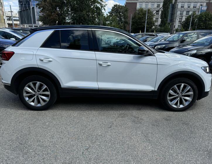 Volkswagen T-Roc 12