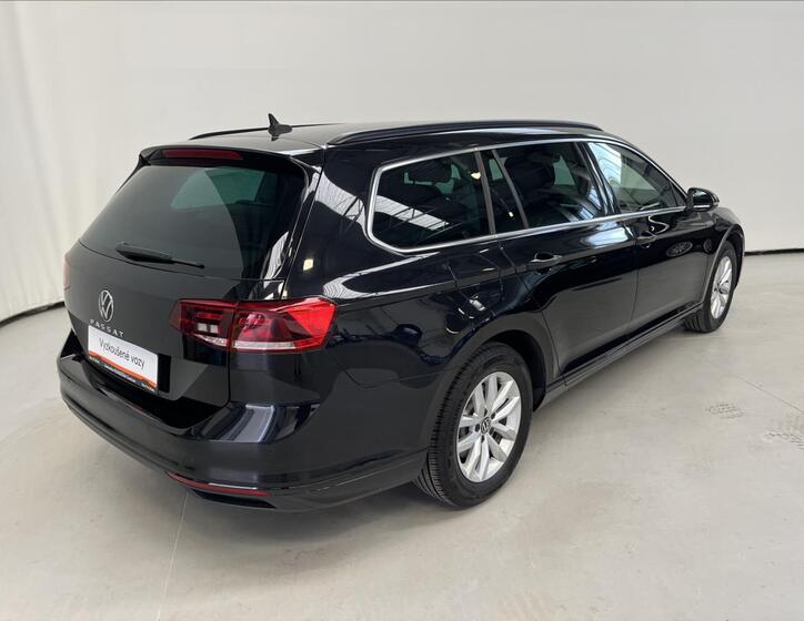 Volkswagen Passat 2
