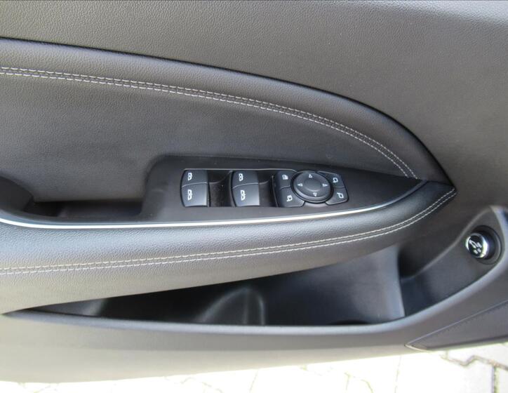Opel Insignia 14