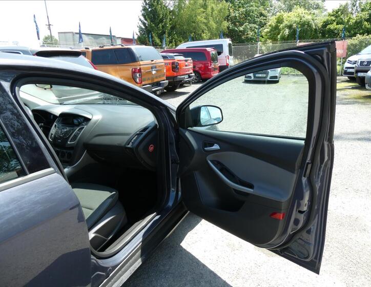 Ford Focus 22