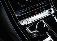 Audi A8 14