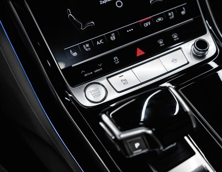 Audi A8 14