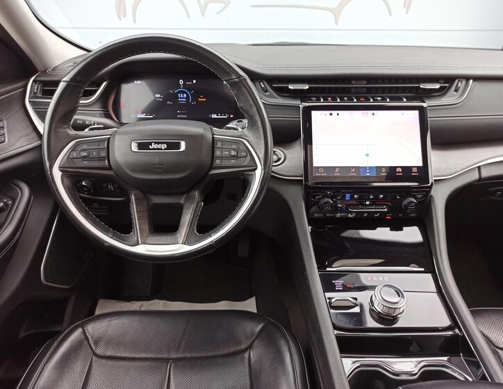 Jeep Grand Cherokee 27