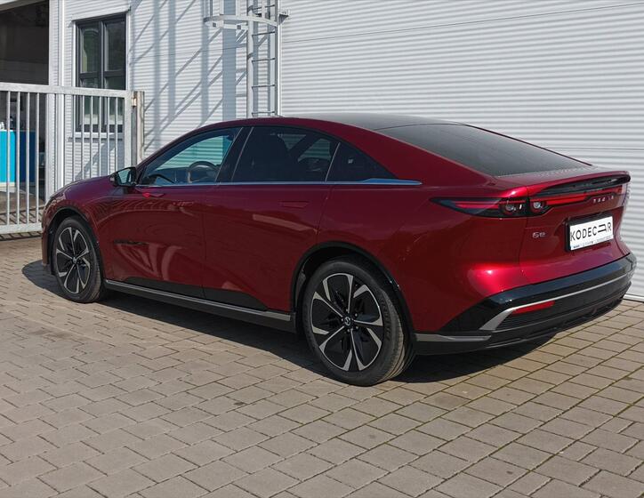 Mazda 6e 4