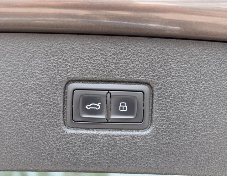 Audi Q7 23