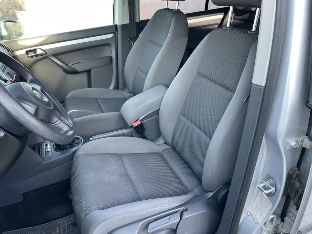 Volkswagen Touran 9