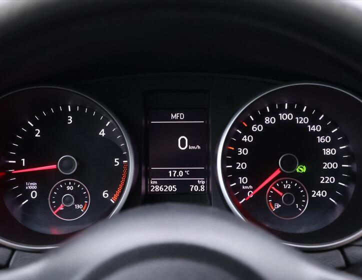 Volkswagen Golf 17