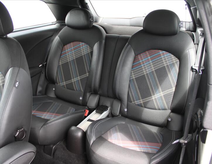 Mini Paceman 11