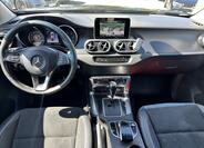 Mercedes-Benz Třídy X 9