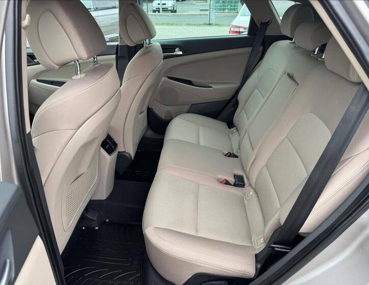Hyundai Tucson 16