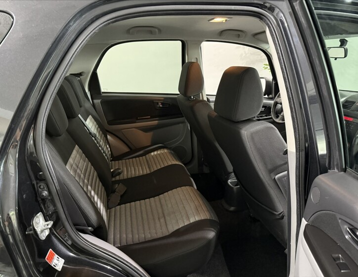 Suzuki SX4 19