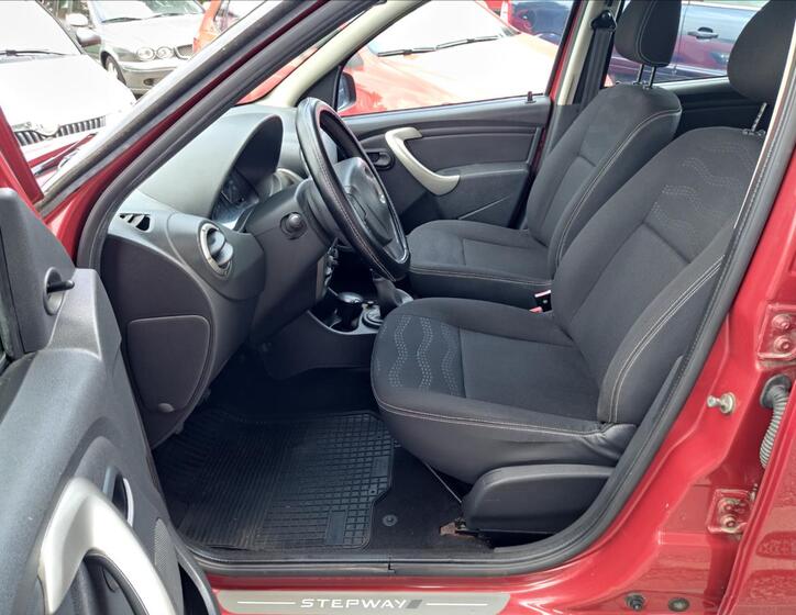 Dacia Sandero 10