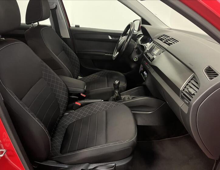 Škoda Fabia 15