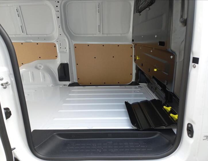 Toyota ProAce 11