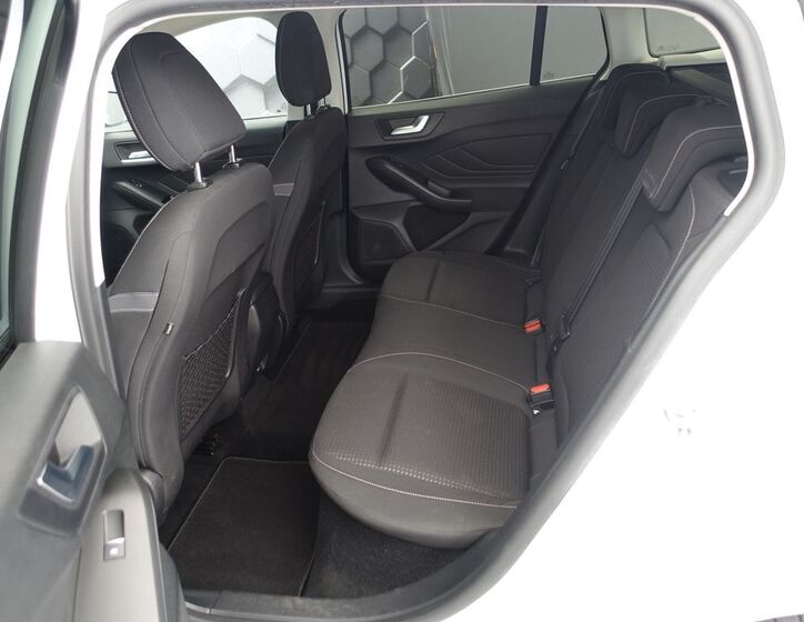 Ford Focus 31