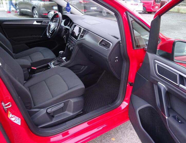 Volkswagen Golf Sportsvan 17