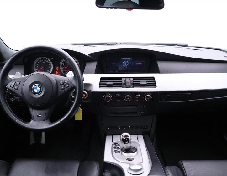 BMW M5 40