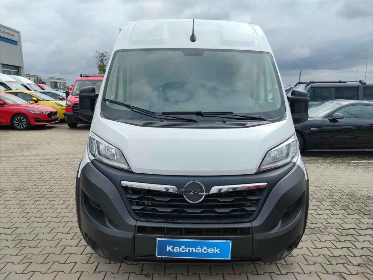 Opel Movano