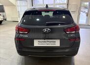 Hyundai i30 4