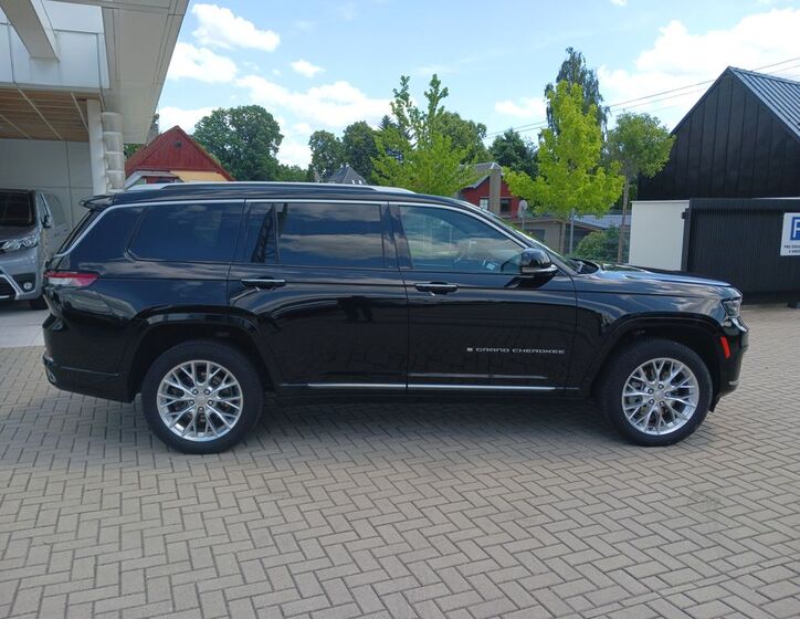 Jeep Grand Cherokee 8