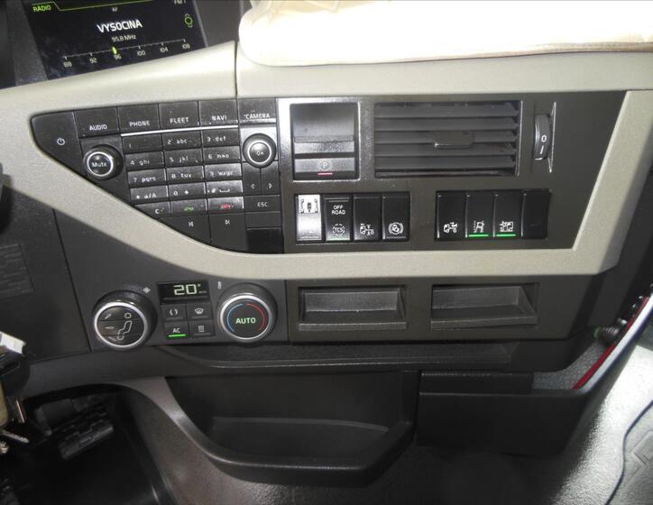 Volvo Ostatní 18