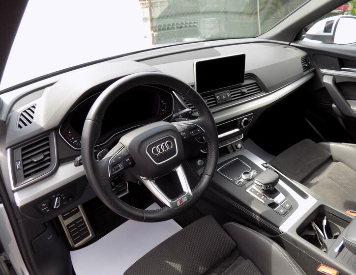Audi Q5 13